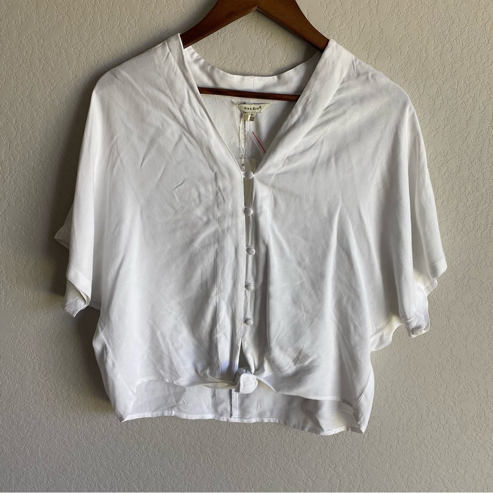 Sim&Sam 100% Rayon V-Neck White Button-Down Small Women's Top-NWT
